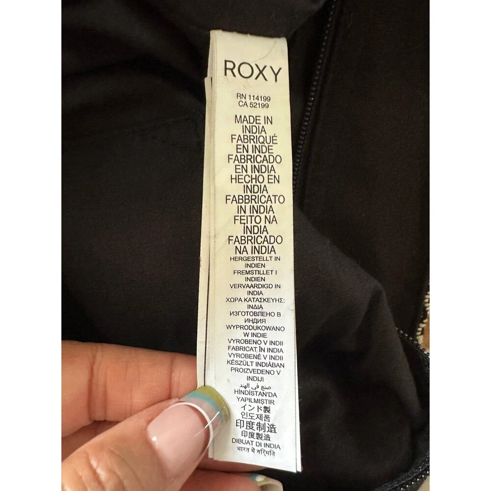 Roxy 100% Cotton Rama Cay Macrame Like Woven Fringe Zipper Closure Tote Bag